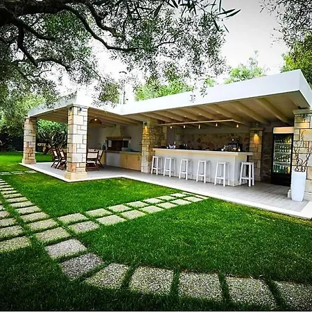 Villa Limni Keriou Sleeps 8 Wifi *