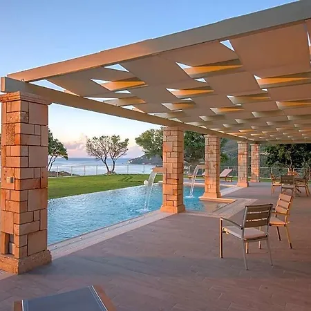 Limni Keriou Sleeps 8 Wifi Villa