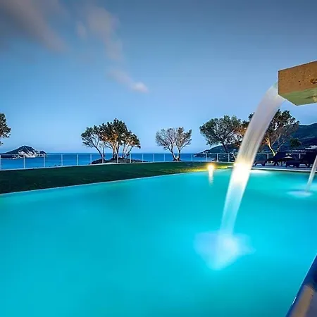 Limni Keriou Sleeps 8 Wifi Villa
