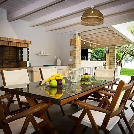 Limni Keriou Sleeps 8 Wifi Villa Marathias (Zakynthos)